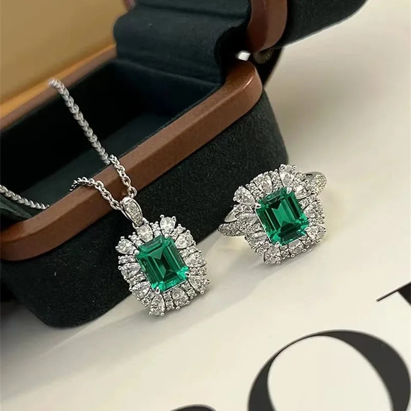 Emerald Glow Jewelry Set