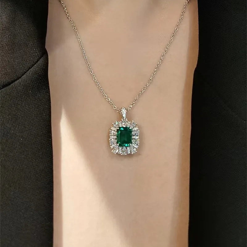 Emerald Glow Jewelry Set